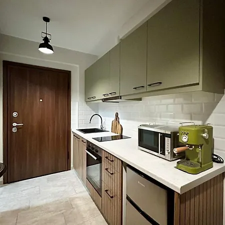 Hidden Gem Homes - Emerald Apartman *